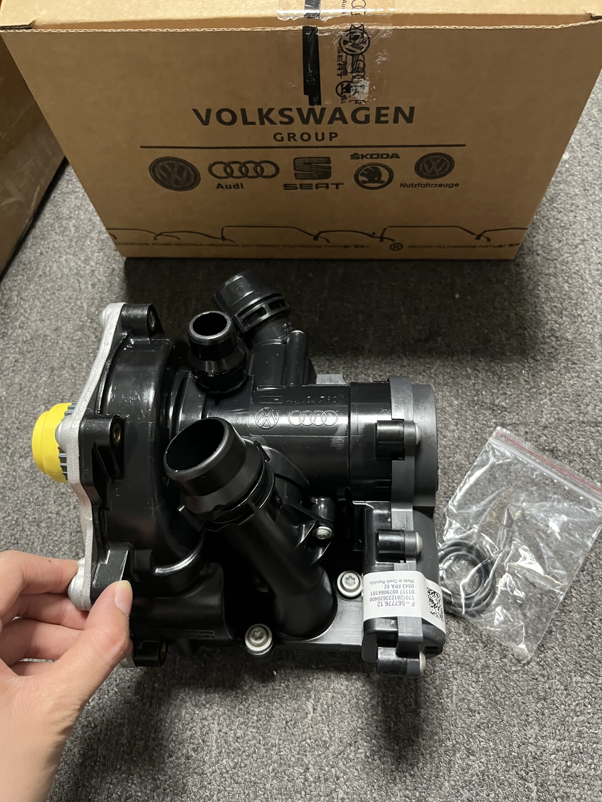 VW A1 A6 C7 A3 A4 Water Pump 06L121111G 06L121111M 06K121011C 06L121012A 06L121111H - Image 3