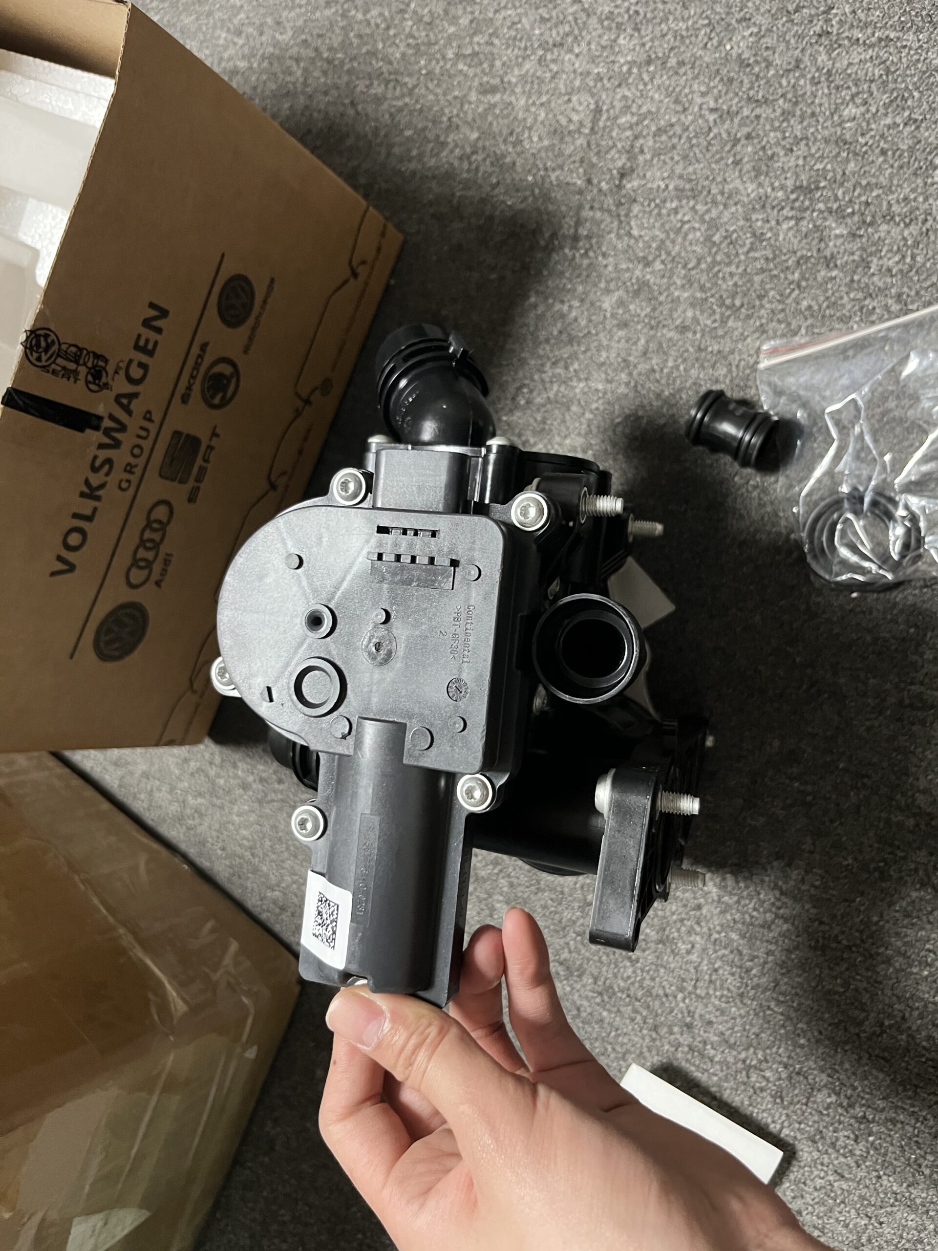 VW A1 A6 C7 A3 A4 Water Pump 06L121111G 06L121111M 06K121011C 06L121012A 06L121111H - Image 2