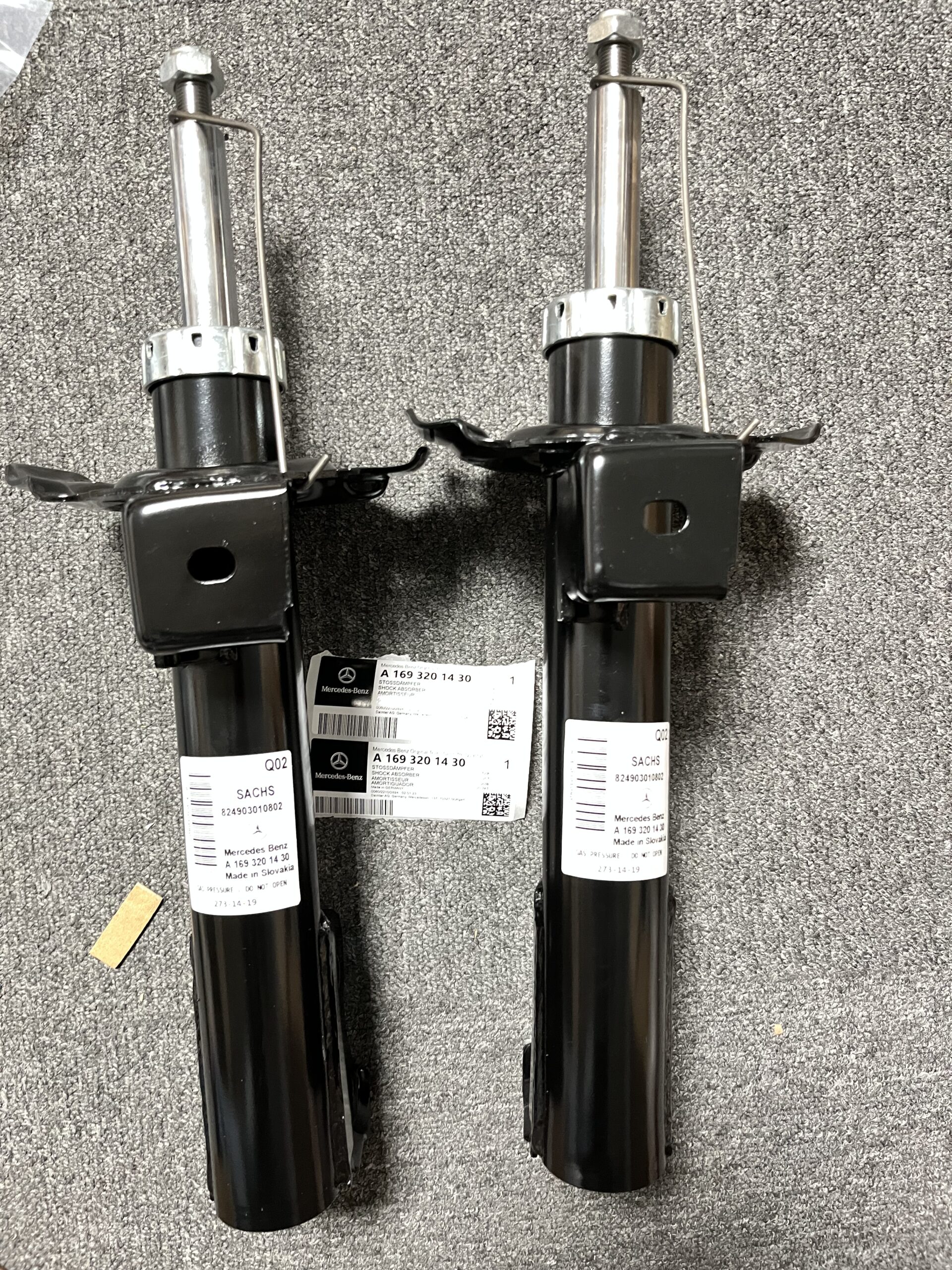 MERCEDES-BENZ  W169  FrontShock Absorber 1693201430  A1693201430 - 画像 (1)
