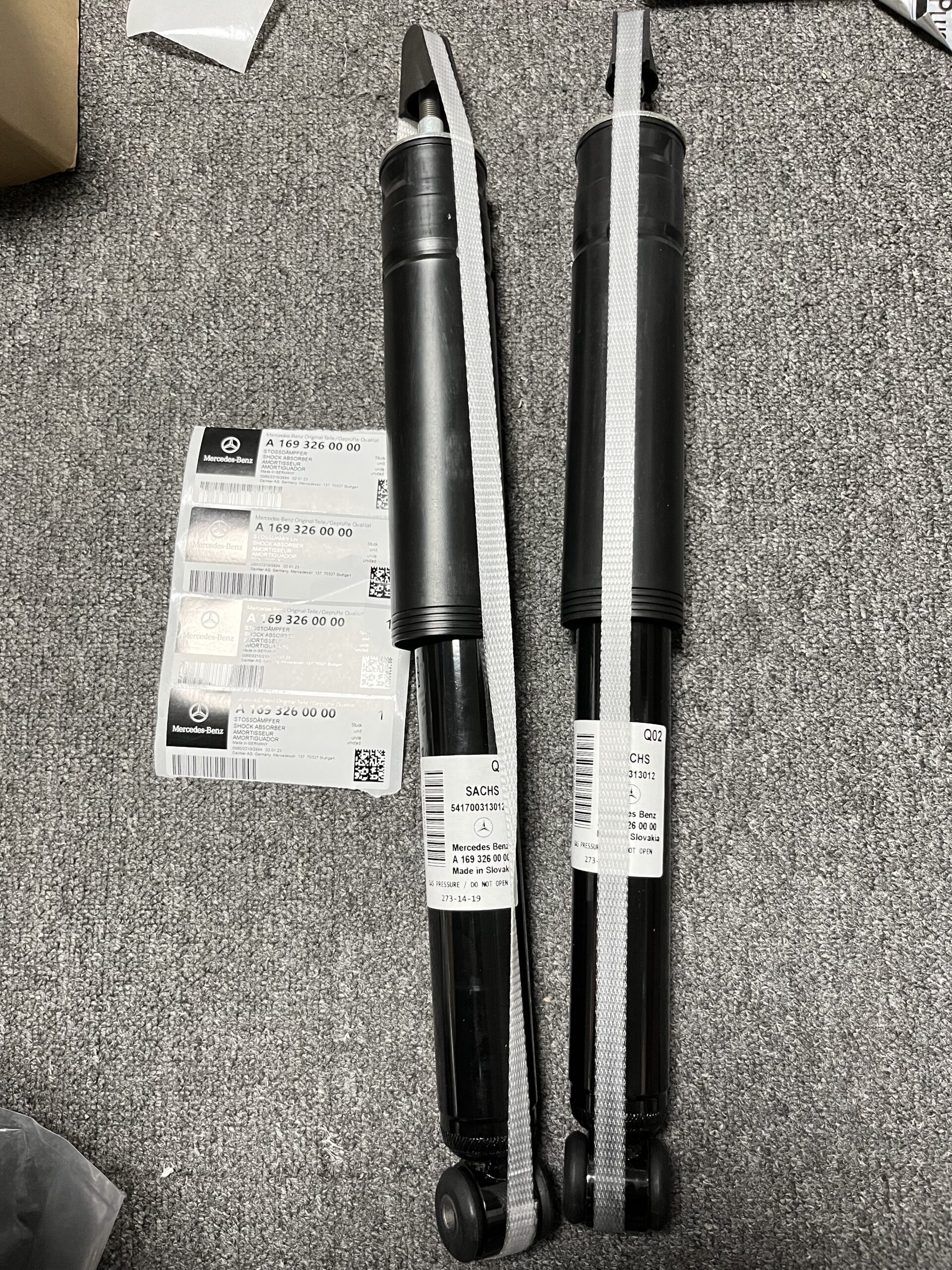 MERCEDES-BENZ W169 W245 Rear Shock Absorber 1693260000 A1693260000 - 图片 1