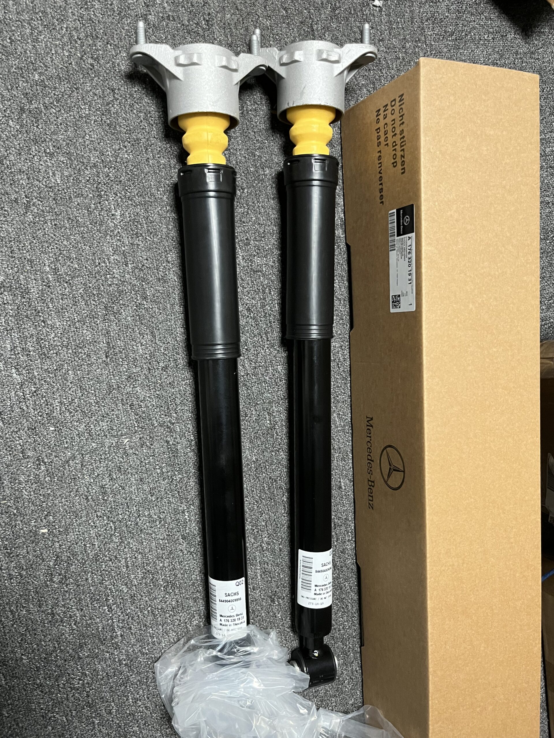 MERCEDES-BENZ W176 C117  CLA200 CLA220 CDI CLA250 CLA180 Rear Shock Absorber 1763201931 - Image 1