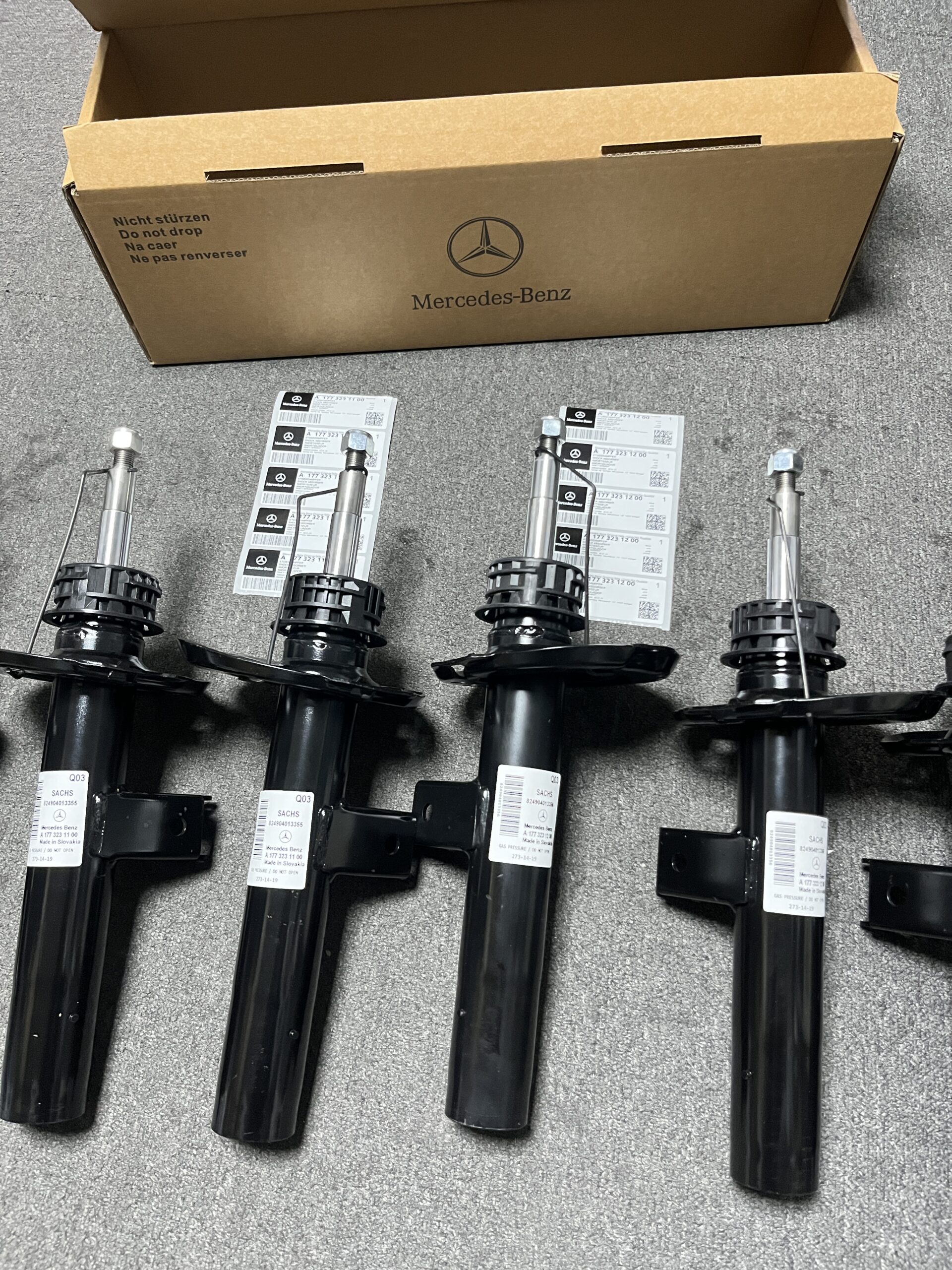 MERCEDES-BENZ W177  Front Right&Front Left Shock-Absorber Strut 1773231100  1773231200  A1773231100  A1773231200 - 图片 1
