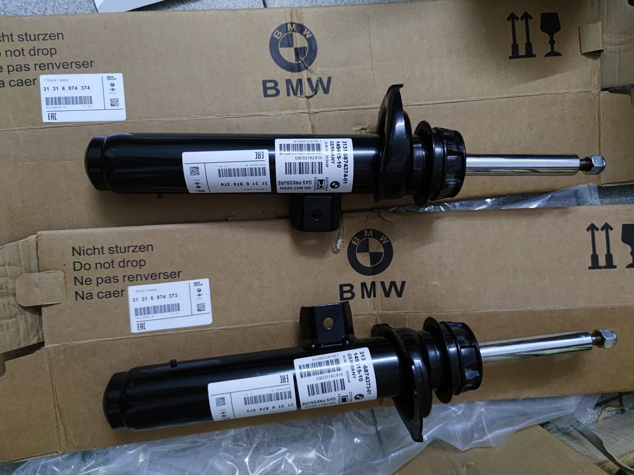 BMW F30 F80  Front Right&Front Left  Shock Absorber Strut 31316874373 31316874374 - 画像 (1)