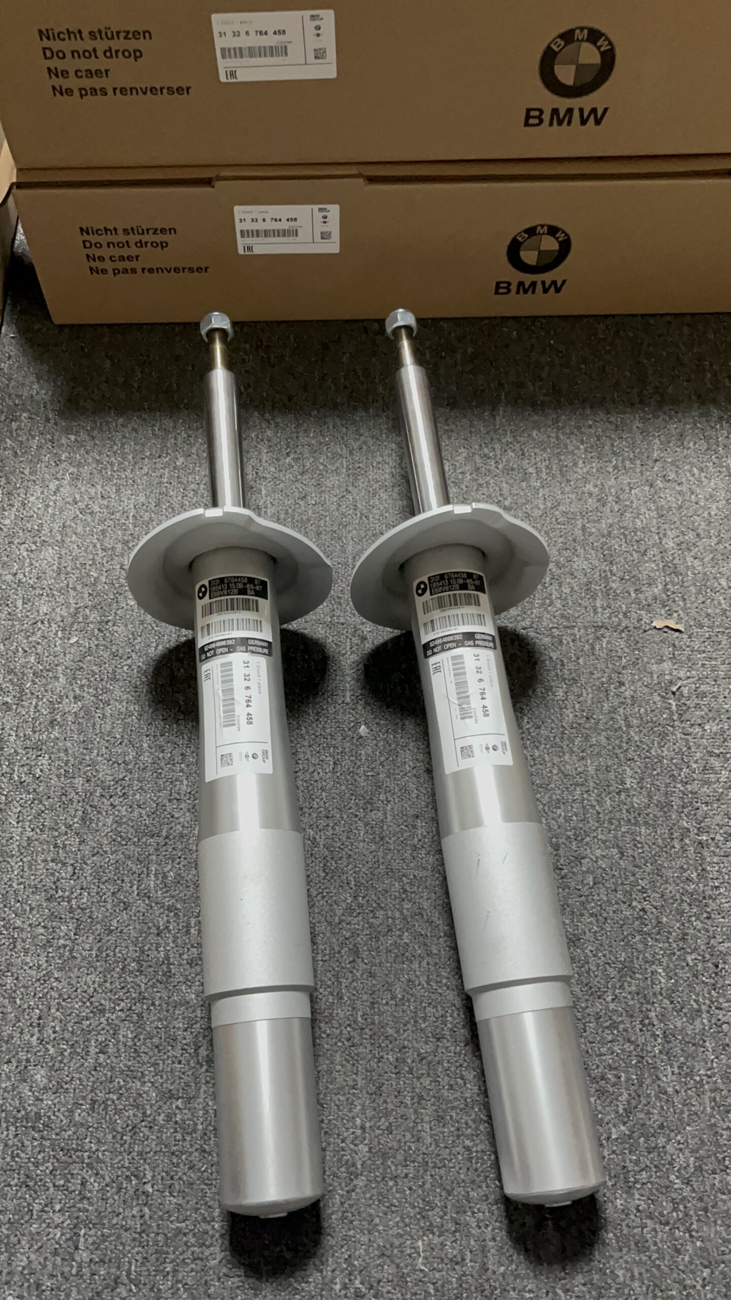 BMW E60 Front Left &Front Right Struts Shock Aluminum 31326764458 31326764457 - 图片 2