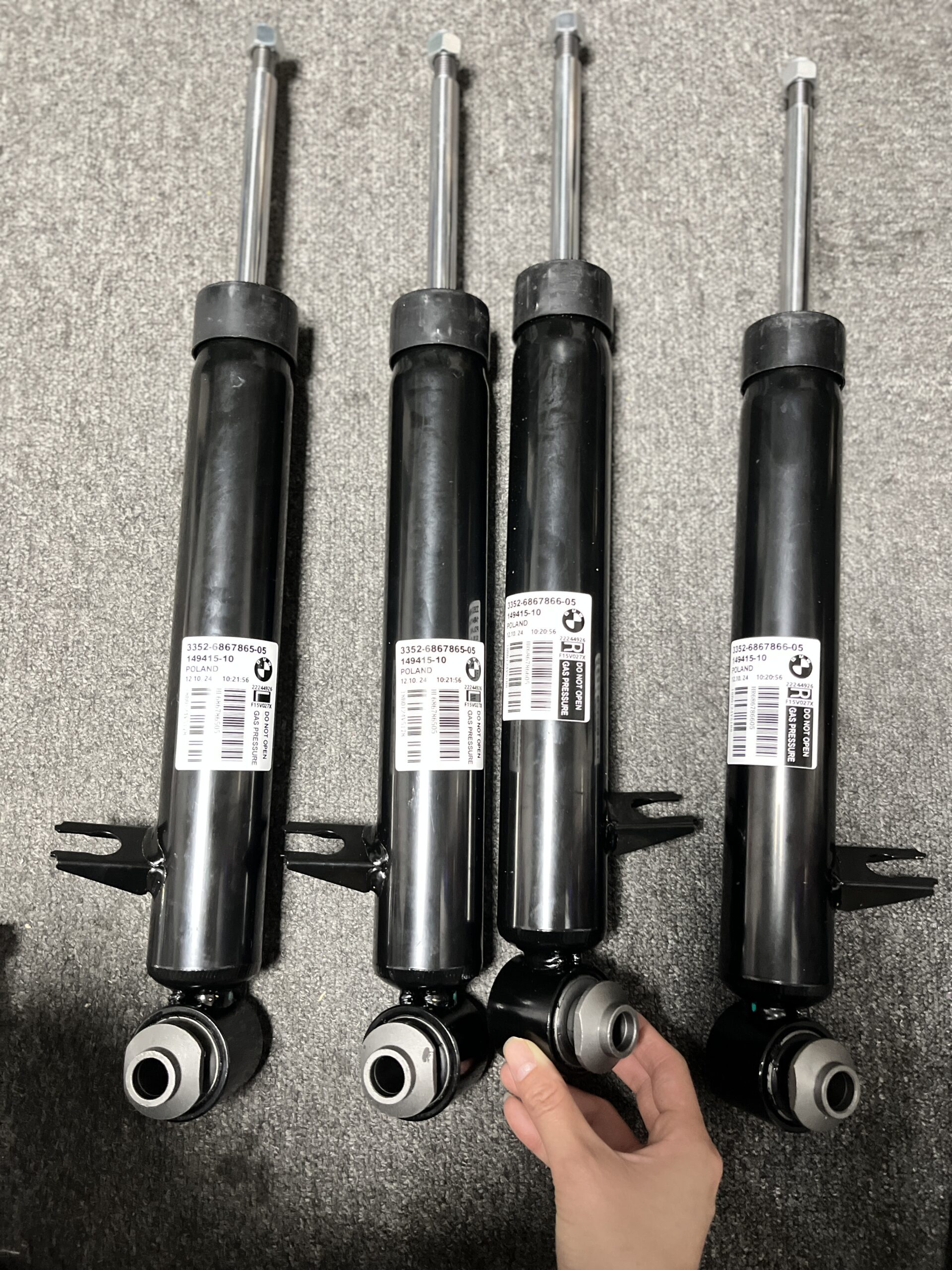 BMW F15 F16 Rear Right&Rear Left Shock Absorber 33526867866 33526867865  33526851756 33526851755 33526851758 33526851757 33526867874 33526867873 33526851764 33526851763 33526867876 33526867875 - 图片 1