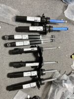 BMW F45 F46 F48 Front Left&Front Right  shock absorber 31306887331 31306887332 33506887329  33506887330 31316780466 31316780465 - 画像 (2)
