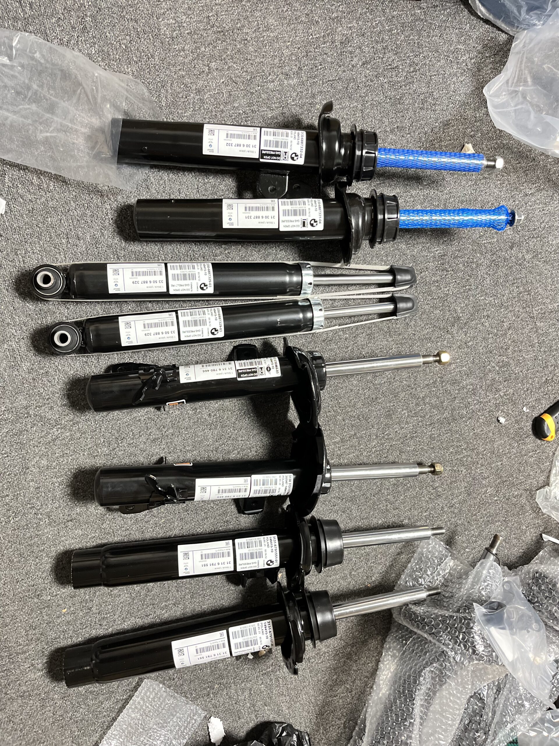 BMW F45 F46 F48 Front Left&Front Right  shock absorber 31306887331 31306887332 33506887329  33506887330 31316780466 31316780465 - 画像 (2)