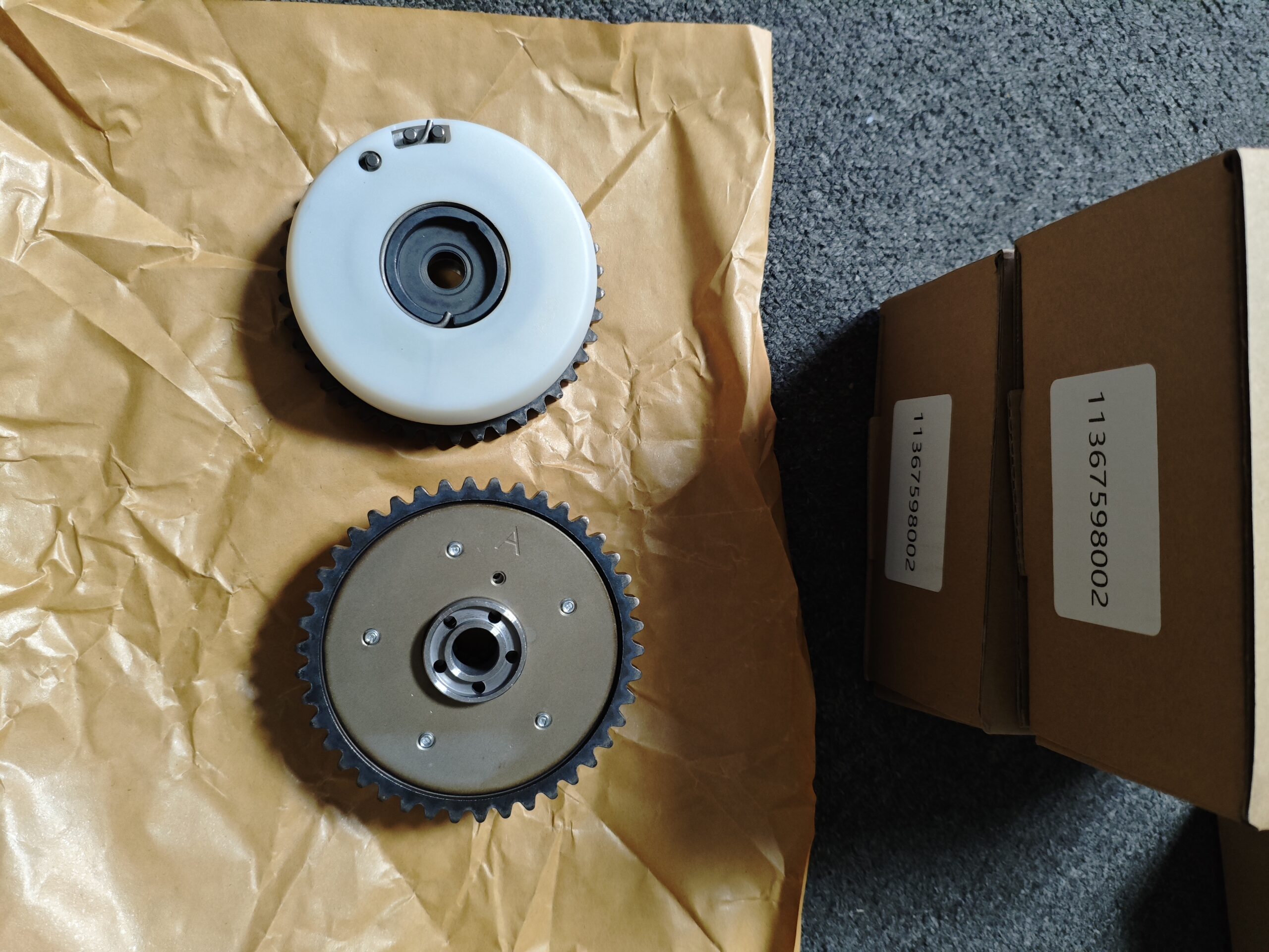 BMW F10 F07 E70 E71  F12  F13 G11 G12 F11  Engine Timing Camshaft  BMW 11367598001 11367598002 - 图片 1