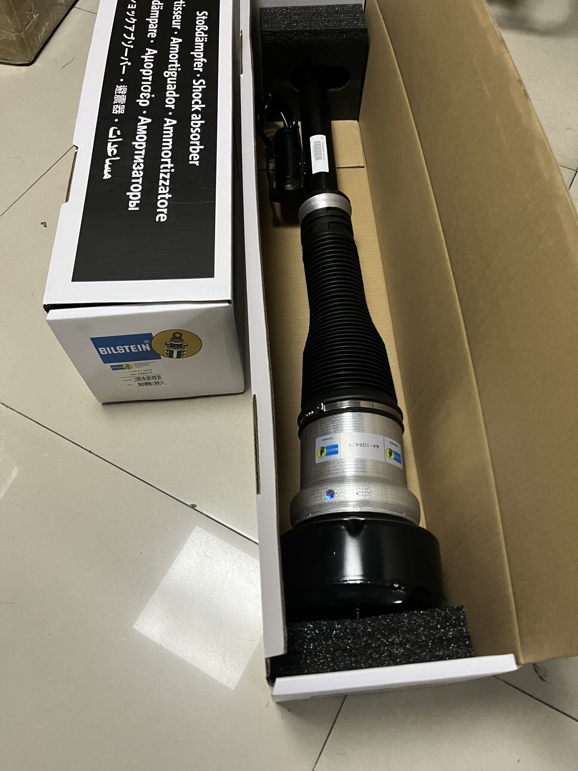 MERCEDES-BENZ W221 Air Suspension Shock Strut BILSTEIN 44-109479 44-192075 44-110529  2213201338 221320551389 2213205513 2213205713 221320551380 221320571380   44-109486 44-110512 44-109486 2213201438 221320561389 2213205613  221320561380 221320581380   44-109486 44-110512 44-109486 2213201438 221320561389 2213205613 221320561380 221320581380 - 图片 2