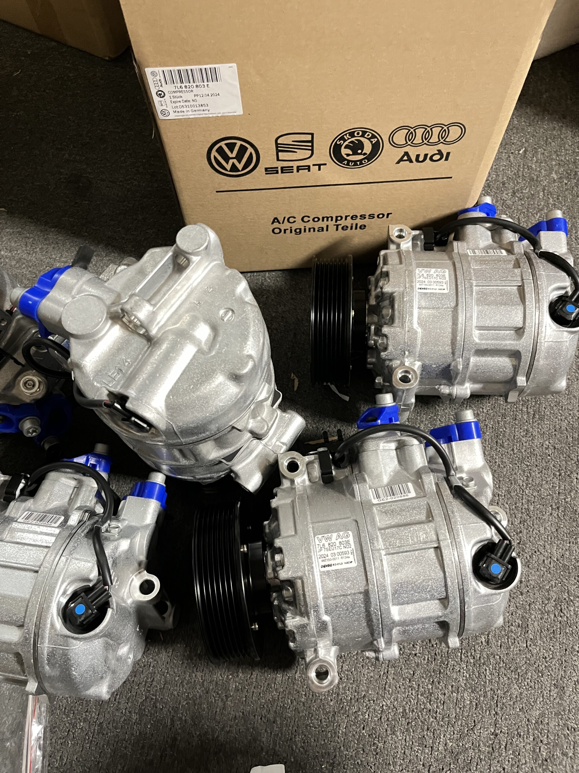 VW 7LA A/C Air Conditioning Compressor 7L6820803E  7L6820803A 7L6820803B 7L6820803H  7L6820803R - Image 2