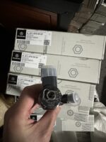 MERCEDES-BENZ  W203 W210 CL203 Fuel Injector  6110700987  6110701387  A6110700987 A6110701387 - Image 4