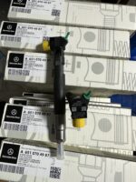 MERCEDES-BENZ W204 W212 W639 Diesel Fuel Injector 6510700587 6510704987 A651 070 0587