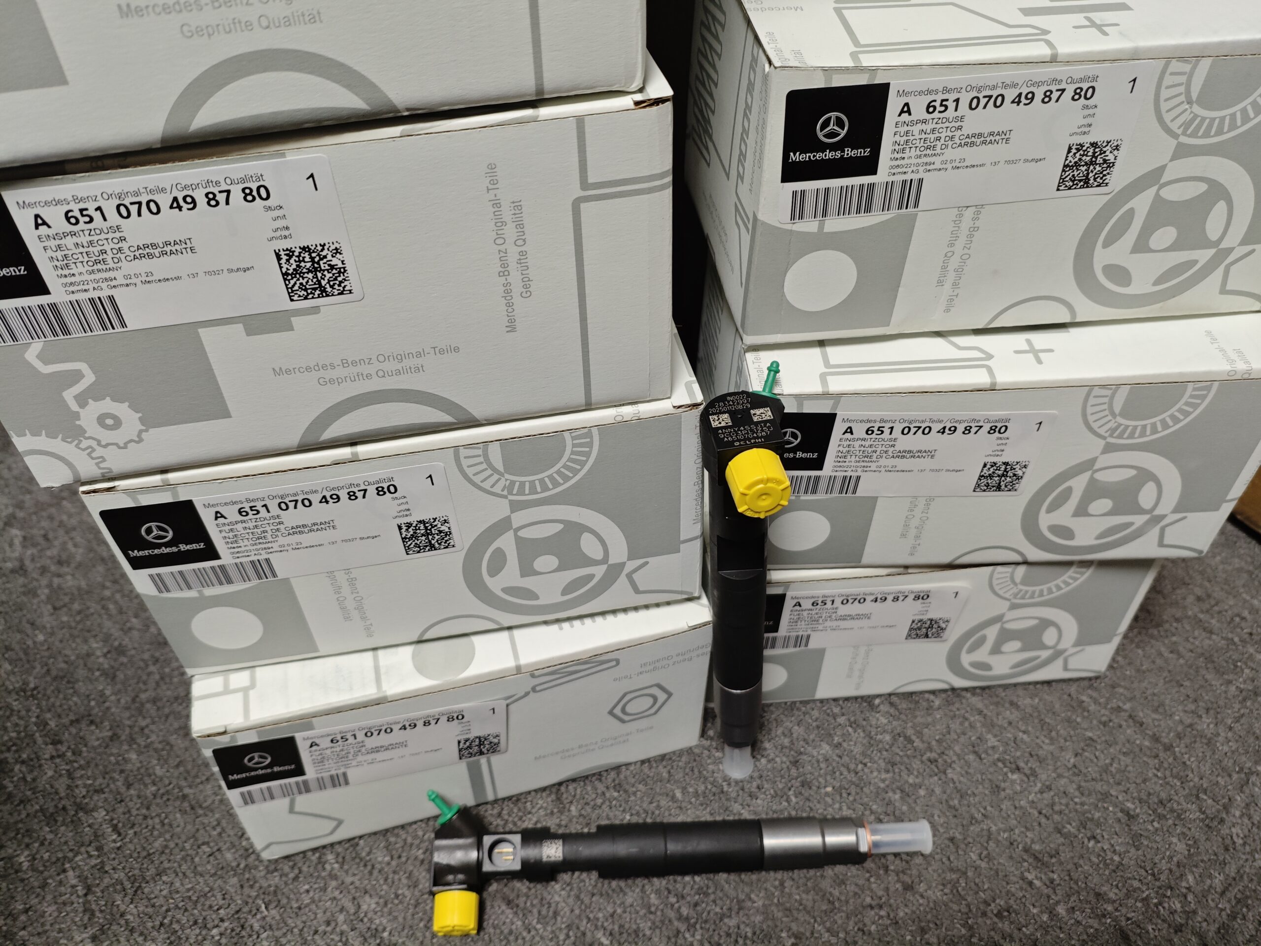 MERCEDES-BENZ W204 X218  W447 Fuel Injector  651070498780   A6510700587  A651070058780  A6510704987 A651070498780 - 画像 (1)