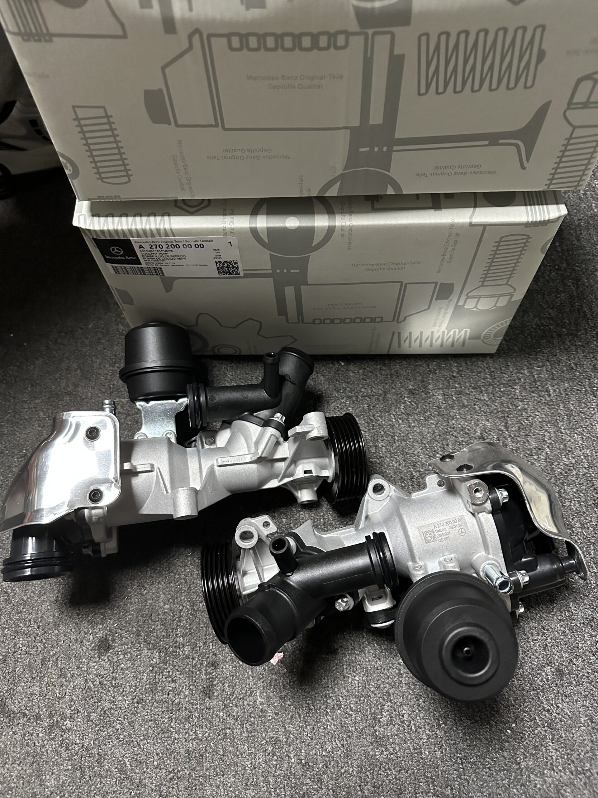 MERCEDES-BENZ  W176 W242  Water Pump  2702000000  2702000007 2702000401 2702000601 2702000800  2702000801 - 画像 (1)