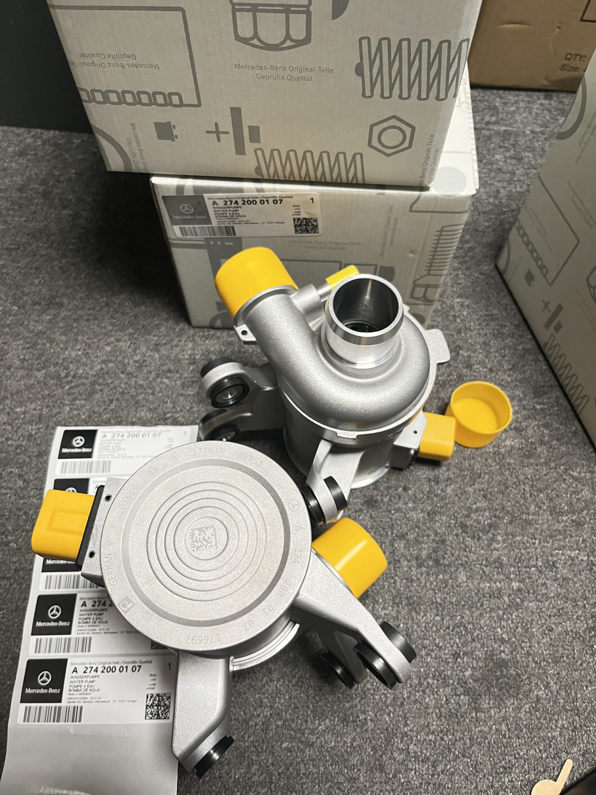 MERCEDES-BENZ W205 W212 W213 X253 R172  Electric Engine Water Pump  2742000107  2742000207  2742002700  A2742000107 A2742000207  A2742002700 - Image 5