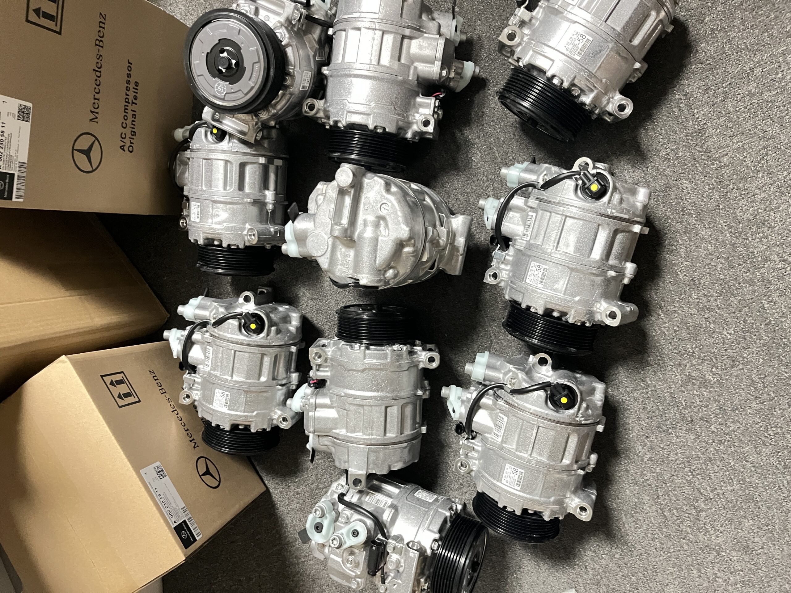 MERCEDES-BENZ X164 W164 W251 V251 AC Compressor  0012305711  00123079110012308611 0022303211  0022305811 0022308611 - 画像 (2)