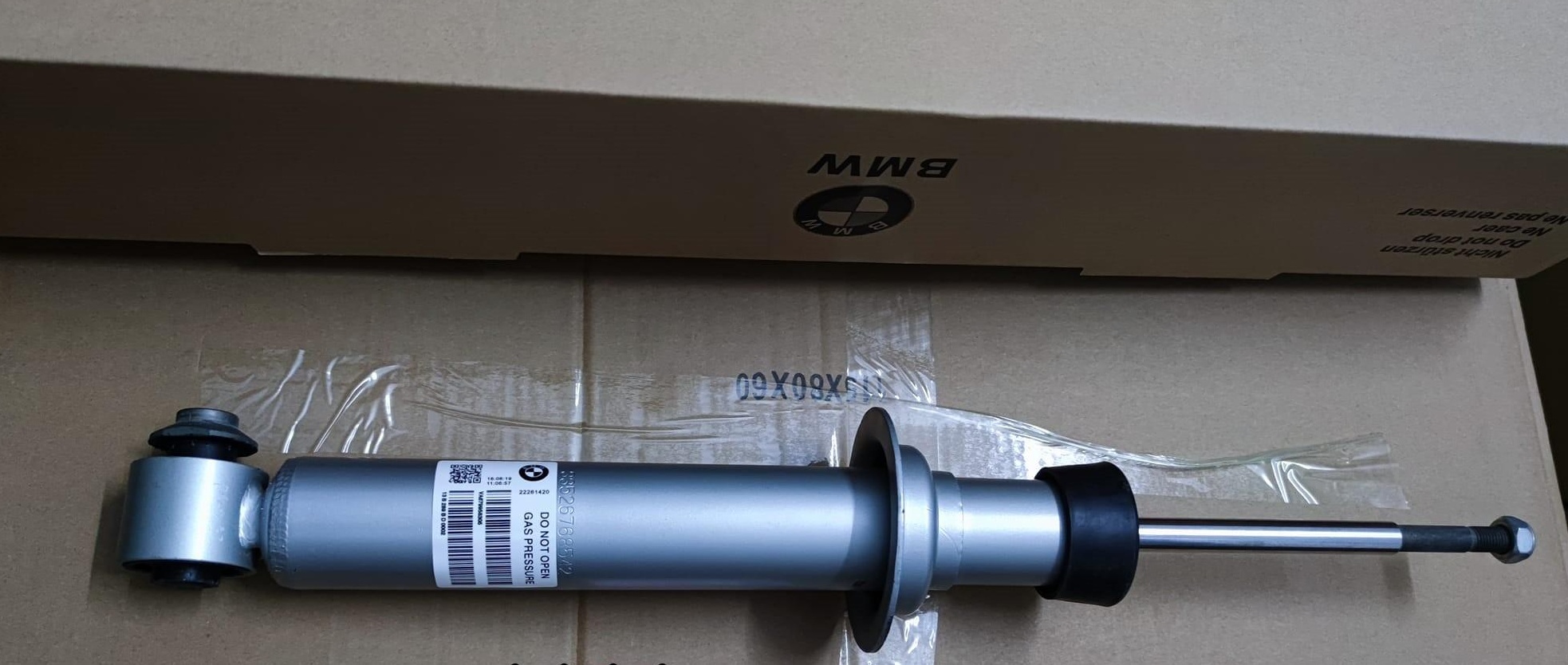 BMW E60 Shock Absorber Aluminum  33526766605 33526775059 33526785983  33526775060 33526785986 33527905315 33526785982 33526766995 - 图片 3