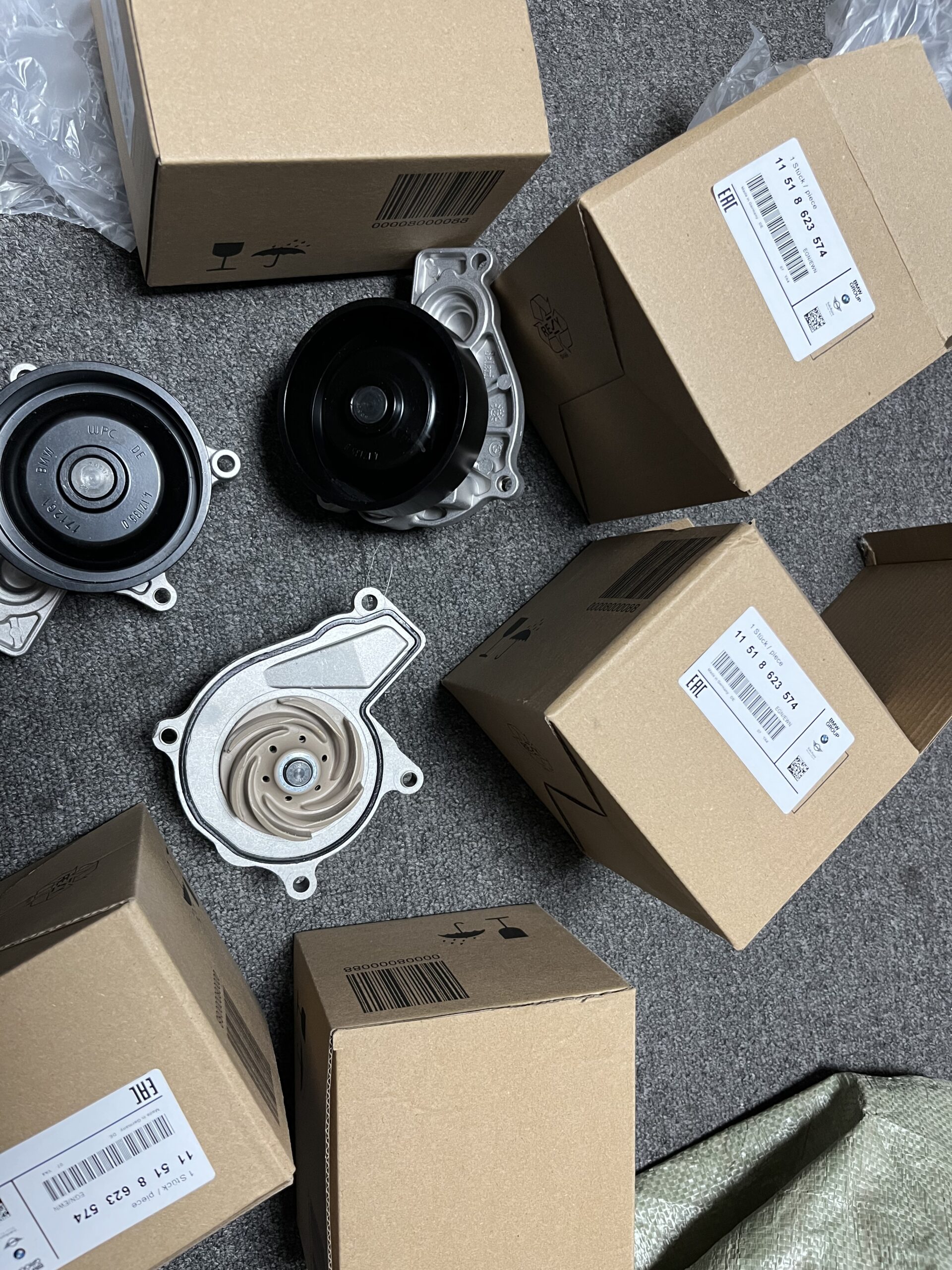 BMW F45 F48 Water Pump 11518623574 11518623576 11518601366 - 图片 6