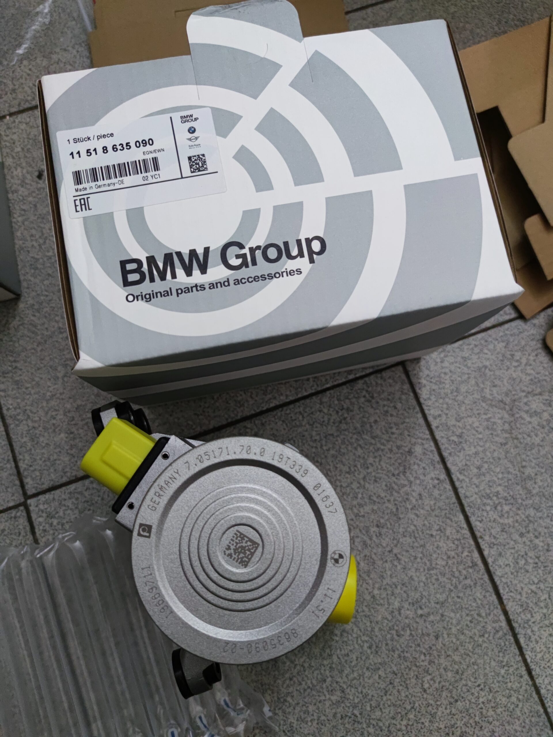 BMW F20  F30  F16  F07 F36 Water Pump  11518635090 11517596763 11518625098 - 图片 3