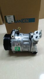 Land Rover Discovery  AC Compressor LR013934 C2D38106 C2D38611 C2Z4345  LR013934 LR019133 LR056365 LR058017 - Image 3