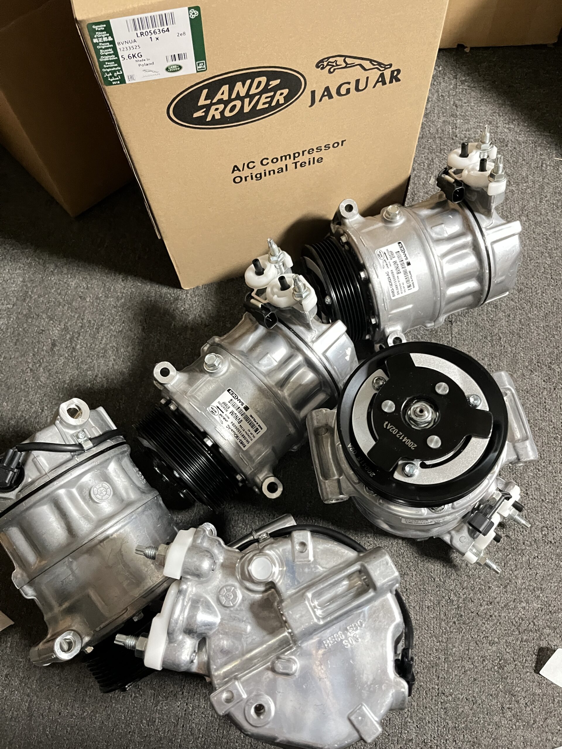 LAND ROVER   LR4 Range Rover AC Compressor  LR056364  LR010723 LR030218 JAGUAR  C2D20754 C2D2790 C2D38105 8W8319D629AD - Image 1