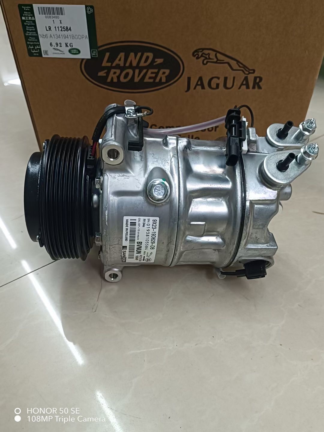 Land Rover A/C Compressor LR112584 LR086044 LR035760 LR068127 LR057691 CPLA19D629AH CPLA19D629AE  CPLA19D629AF - 画像 (1)
