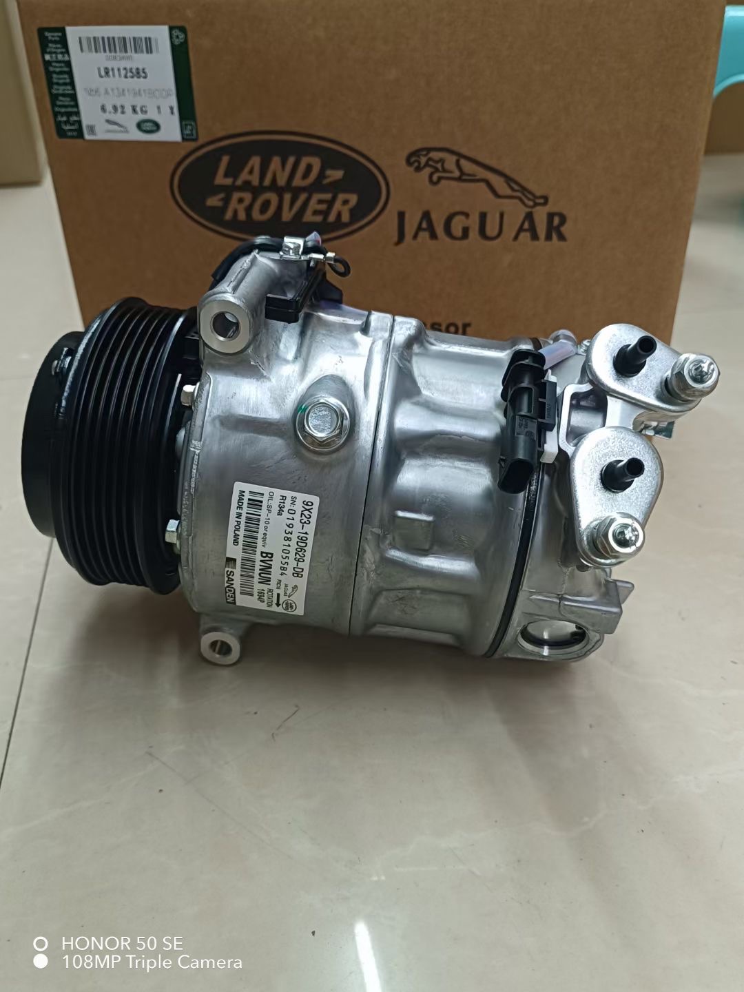 Land Rover A/C Compressor LR112585  LR035761  LR086043 LR057692 LR068128 T2P1159 CPLA19D629BG C2D45382  C2D56291 C2D38695 - Image 2