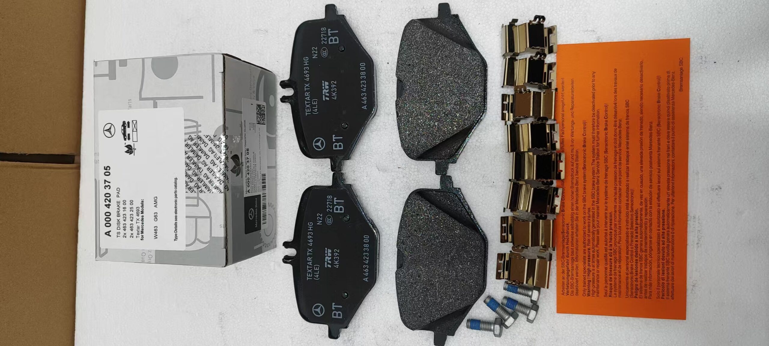 Mercedes-Benz  Brake Pad Set  Rear  W463 0004203705  0004203705  000420370564 0004205202 A0004203705 A000420370564  A0004205202 - Image 4