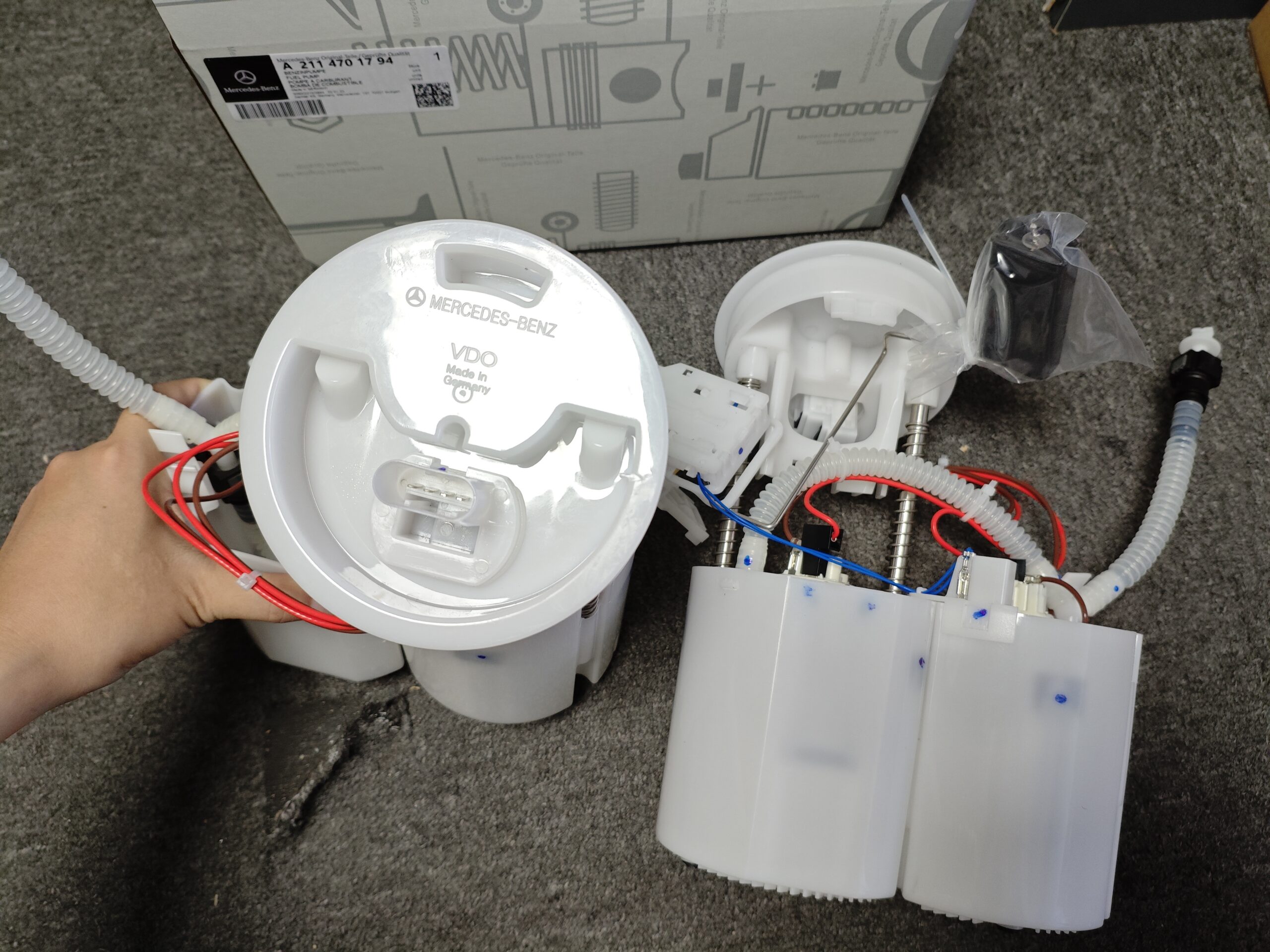 奔驰汽油泵A2114701794 A2114701794 Mercedes-Benz W211 W211 Fuel Pump 2114701794 - 画像 (1)