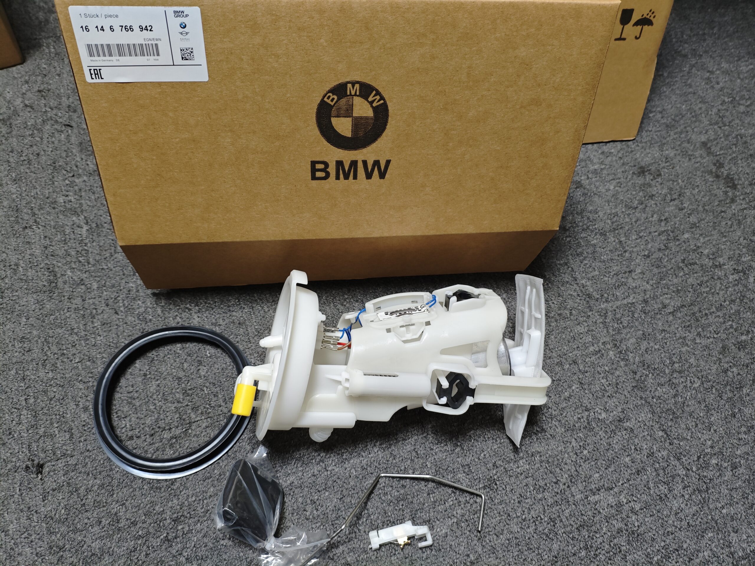 宝马汽油泵16146766942 16146766942 BMW E46 Fuel Pump 16146752499 16141184276 - 画像 (1)