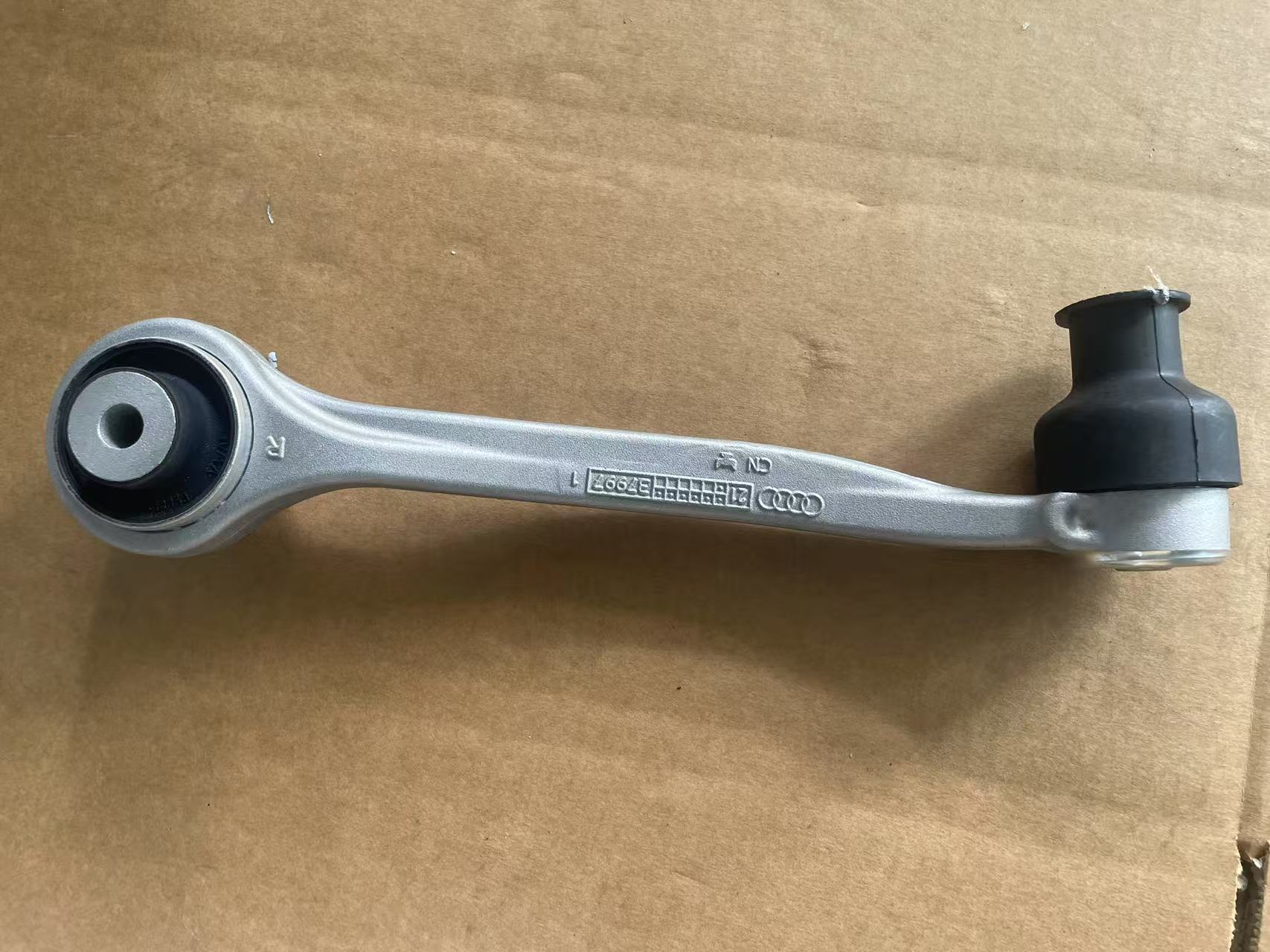 80D407510 80D407510 Audi A6 Allroad C8 (4AH) Volkswagen Touareg (CR7, RC8) Control Arm Front Axle, Right 80D407510A 4M0407510B 4M0407510E 4M0407510F 4M0407510C - 画像 (1)