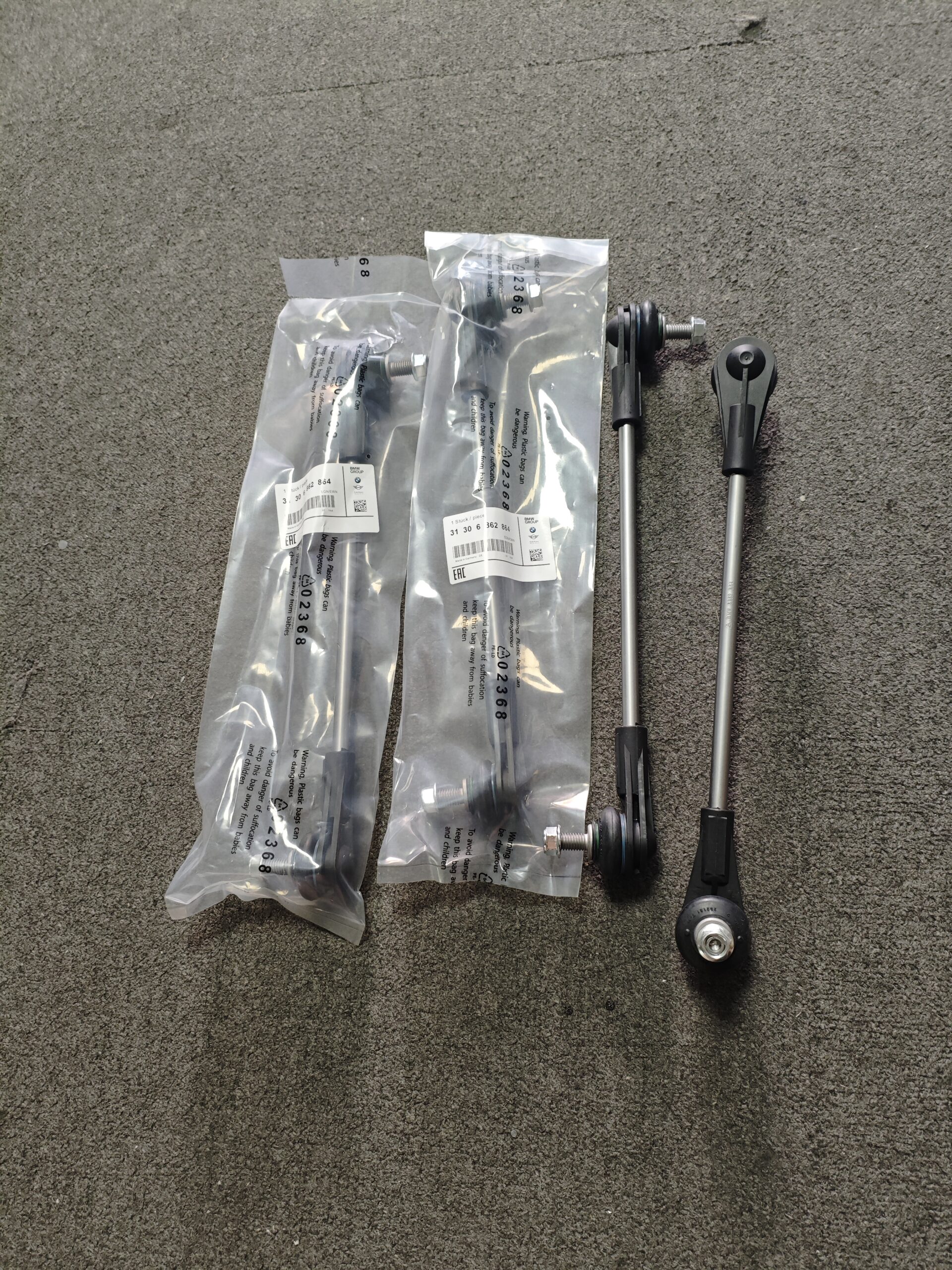 fc0efc33380a2b38fae6740aeca32a7 31306862864 BMW F45 F46 MINI F54 Stabilizer Link Front Axle 31306891251 31305A7EF69 - 图片 1