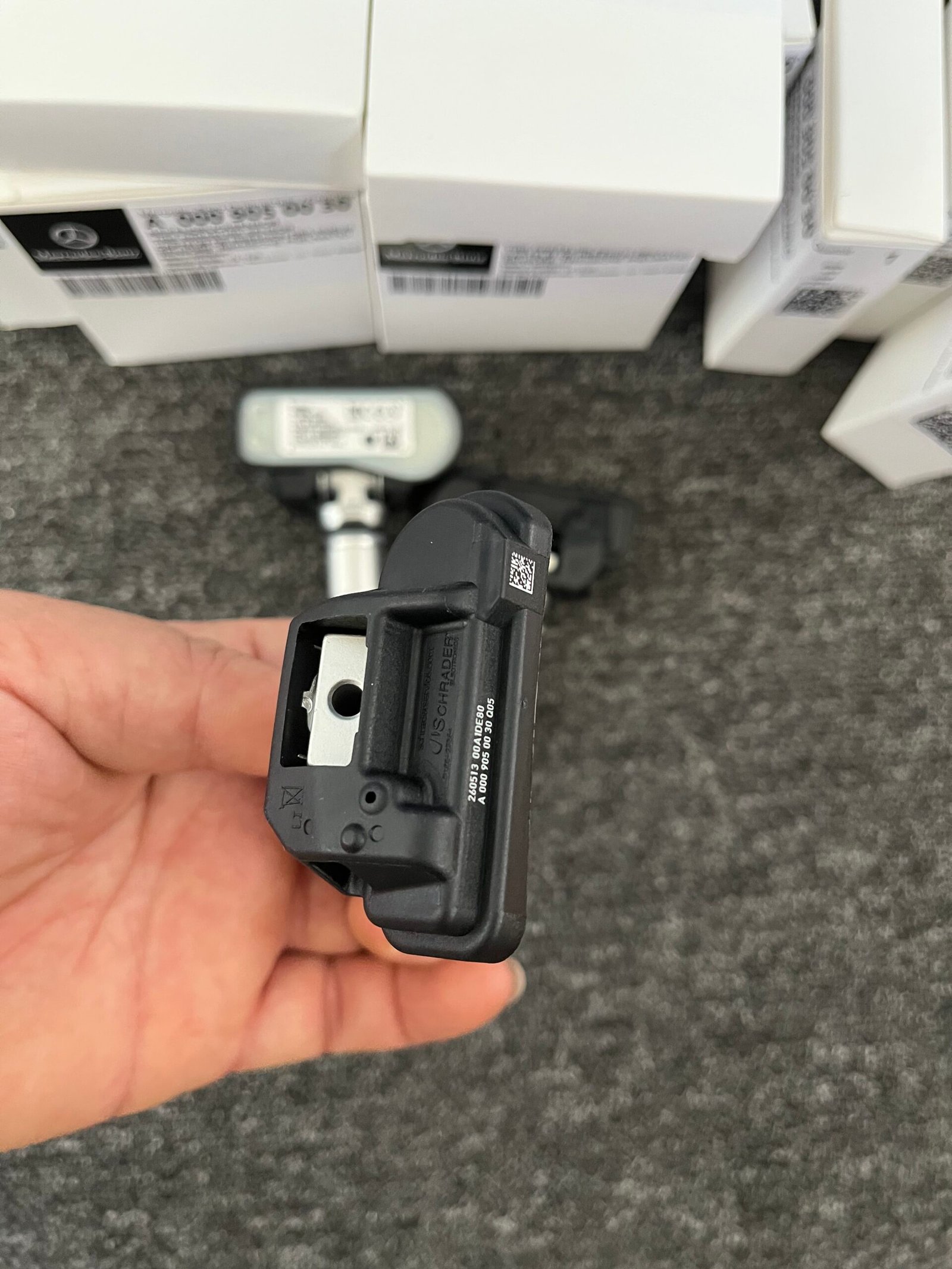 奔驰 胎压传感器 A0009050030 0009050030 Mercedes-Benz Tire pressure sensor A0009050030 - Image 1