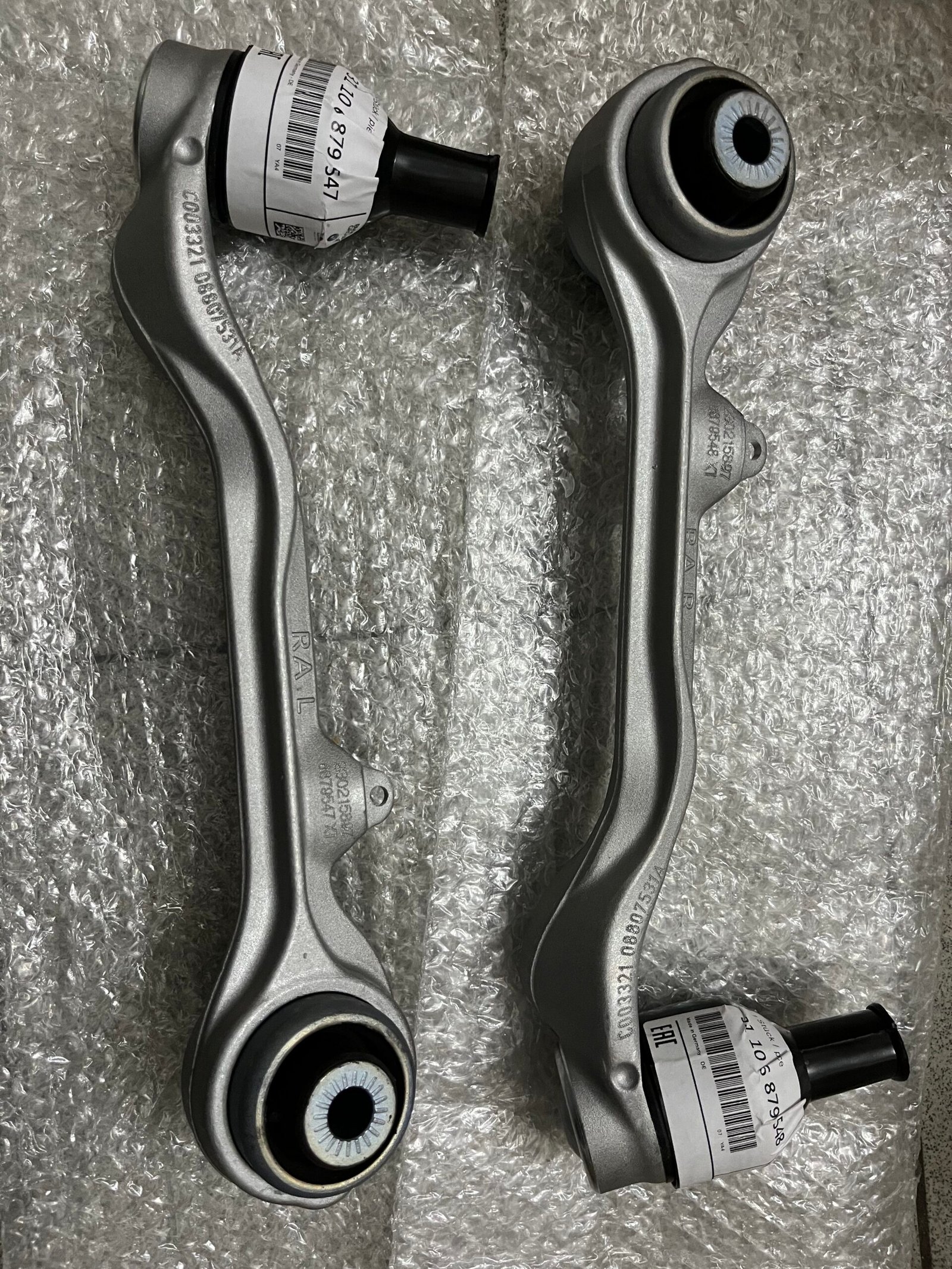 宝马 控制臂 31106879547 31106879548 31106879547 Control Arm BMW 3 Series G20 G21 G28 Front left 31106879547 31106898071 - 图片 1