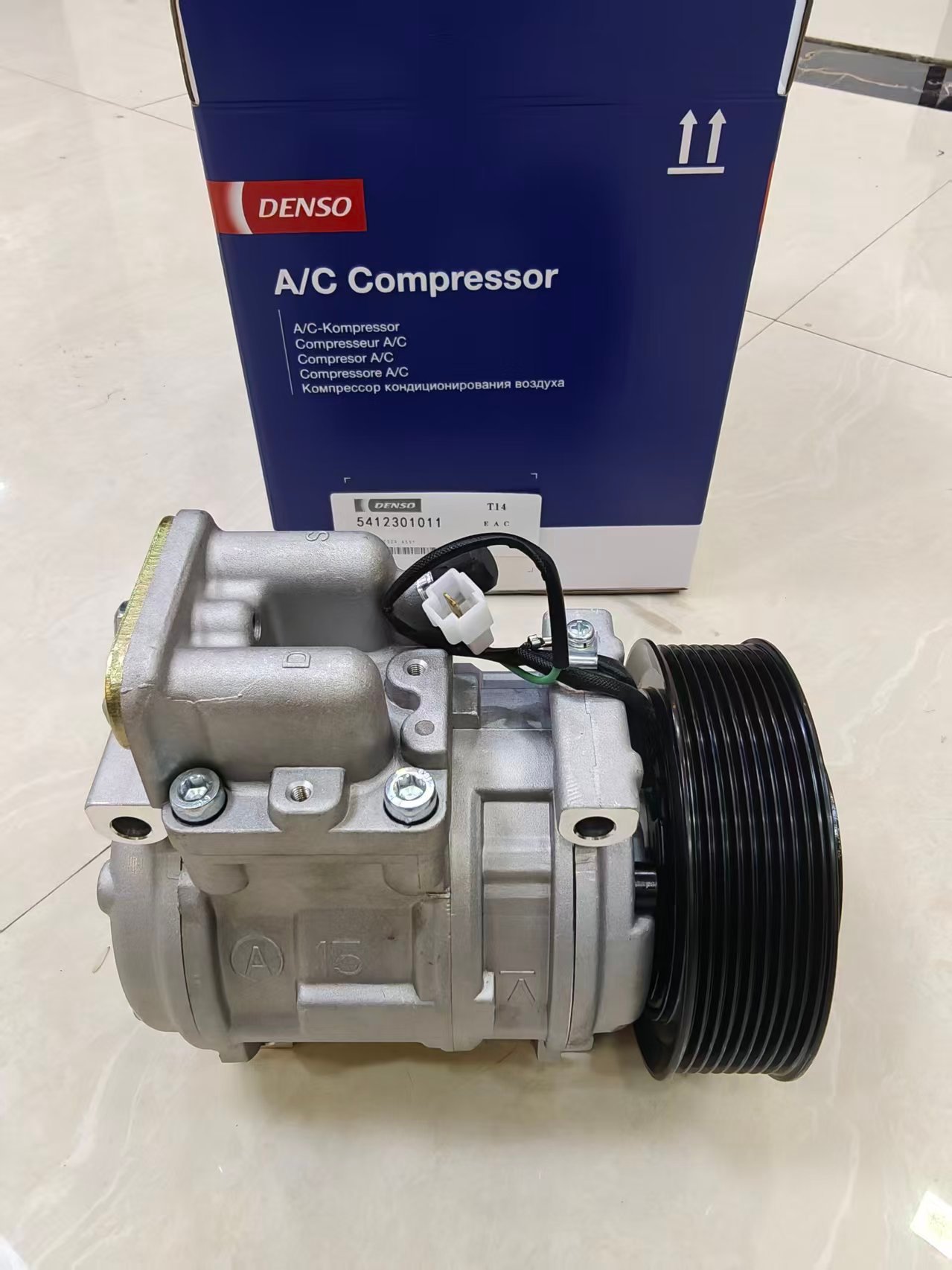 电装包装 奔驰 空调压缩机 5412301011 5412301011 Mercedes-Benz Air Conditioning Condenser A5412301011 - 画像 (1)