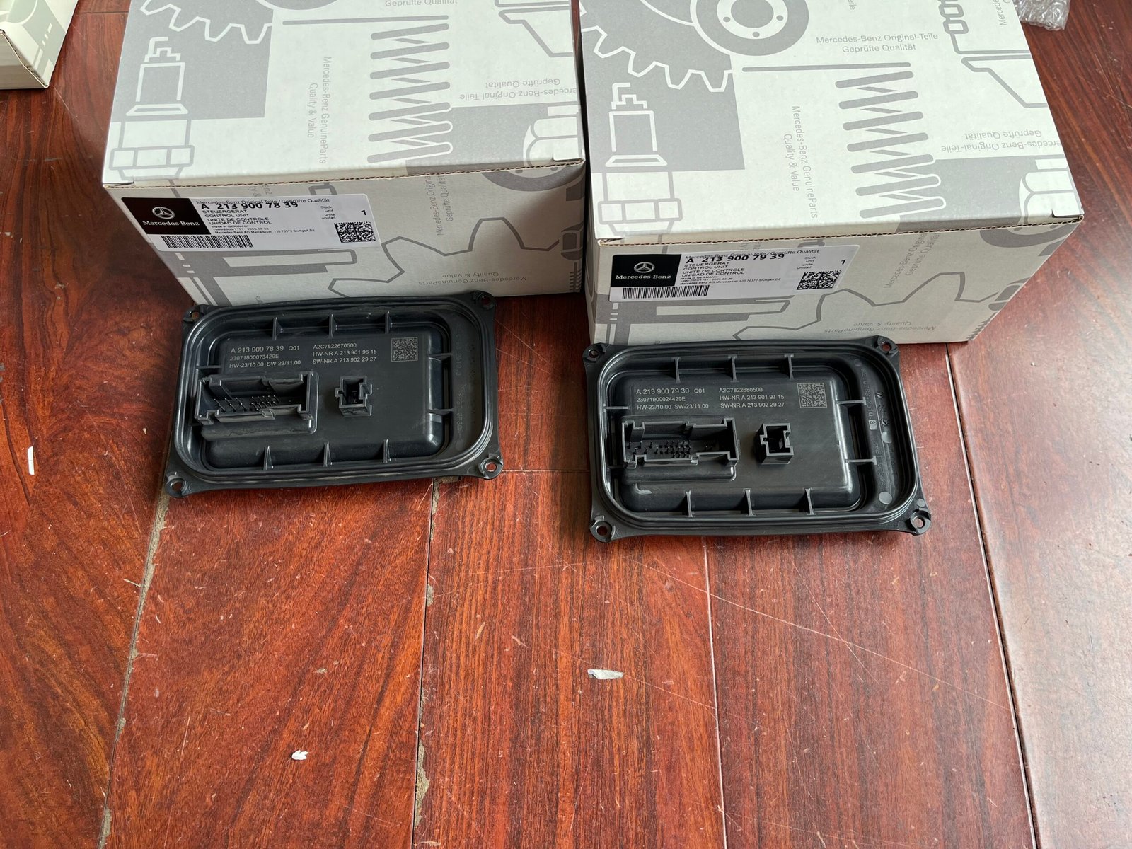 奔驰 大灯控制单元 2139007939 A2139007939 Headlight control unit for Mercedes-Benz G465 GLB247 GLE167 2139007939 - Image 1