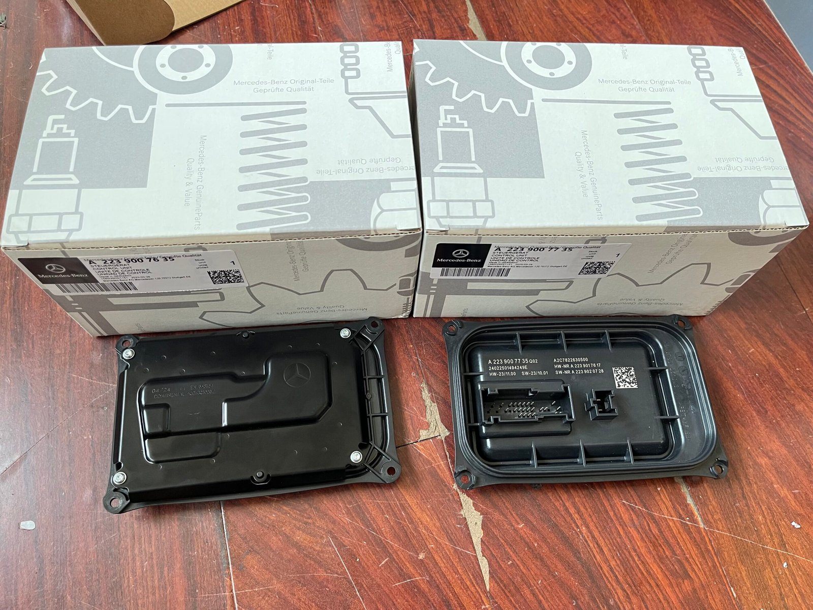 奔驰 大灯控制单元 2239007735 A2239007735 Headlight control unit for Mercedes-Benz W206 2239007735 - Image 1