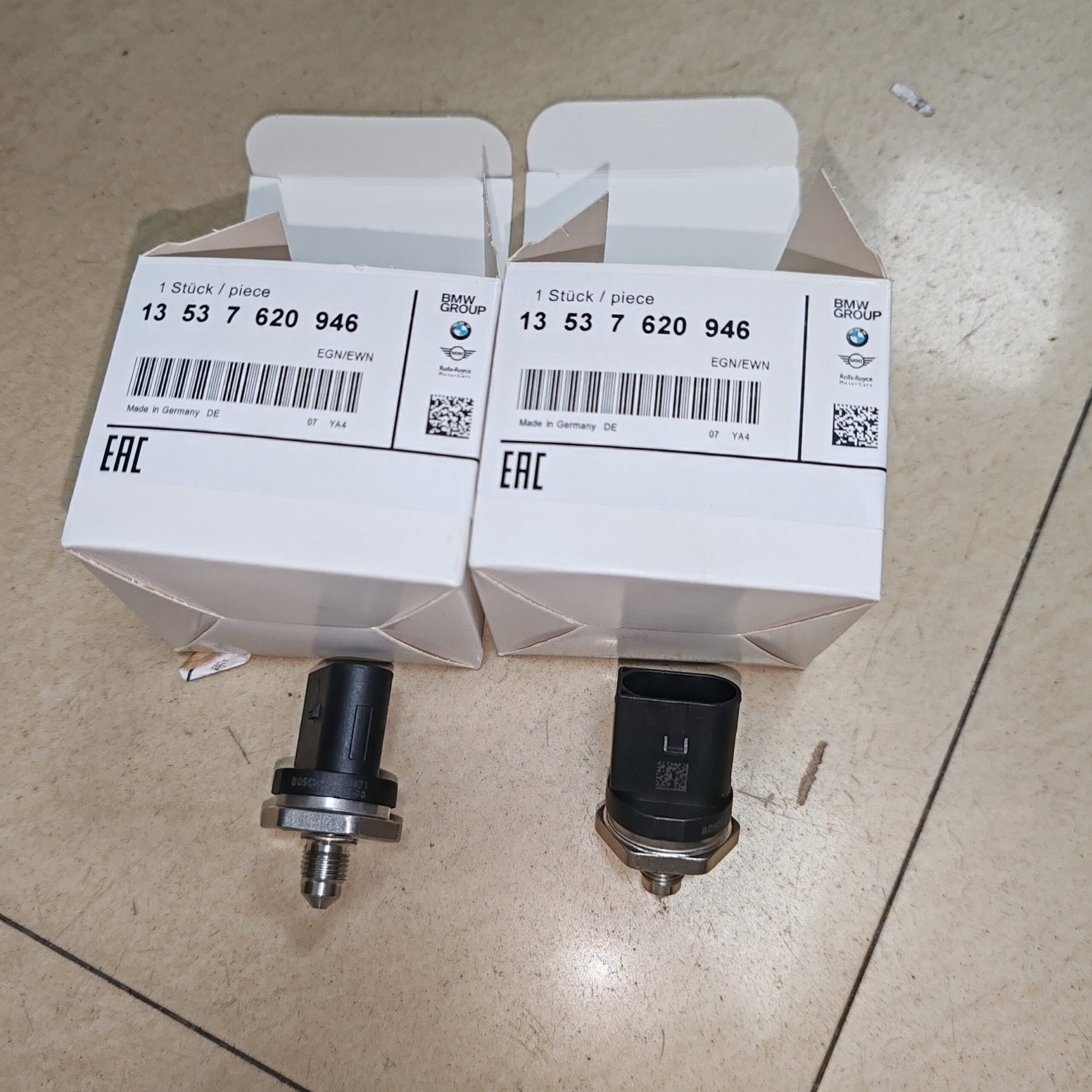 宝马 压力传感器 13537620946 13537537319 13537584404 13538643665 13537620946 Pressure Sensor for BMW F01, F02, F03, F04 13537620946 - Image 1